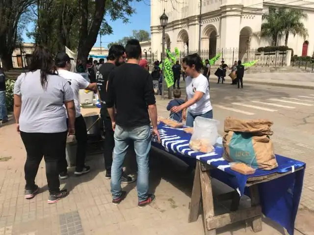 Olla Popular en Plaza Constitución 