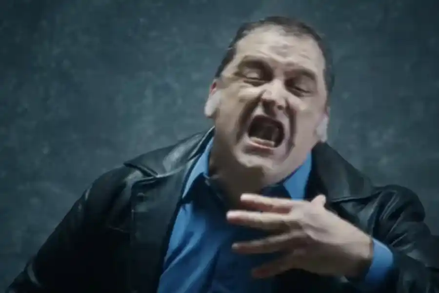 “Te encanta hacer como que no tenés idea quién soy