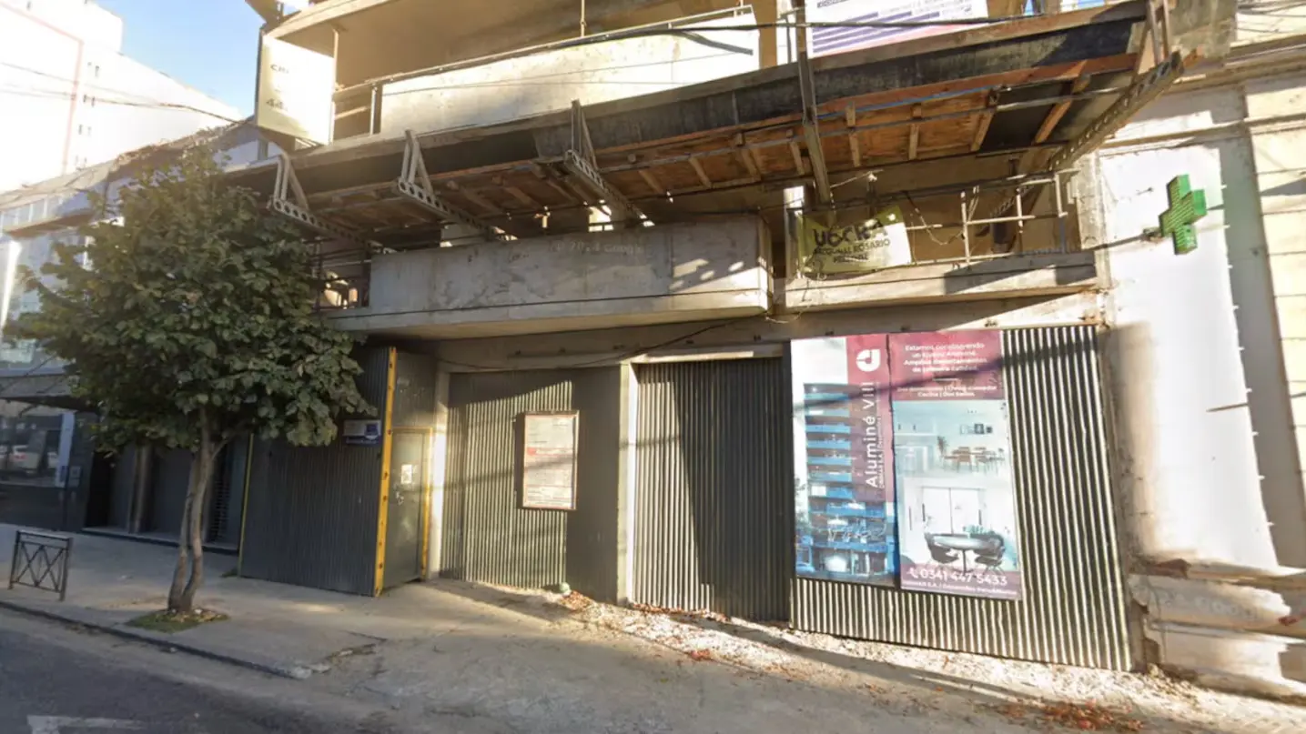 Un hombre murió tras caer en el hueco de un ascensor mientras trabajaba en un edificio en construcción