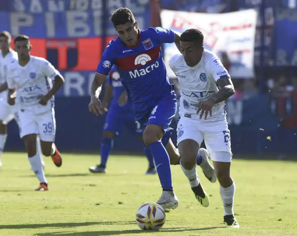 Triunfo de Godoy Cruz con protagonismo de Diego Sosa
