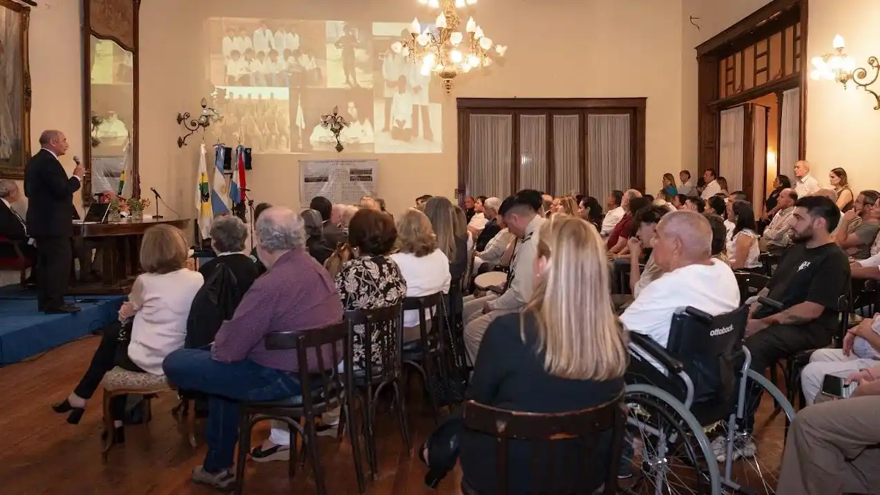 Gualeguay rindió homenaje a sus héroes de Malvinas