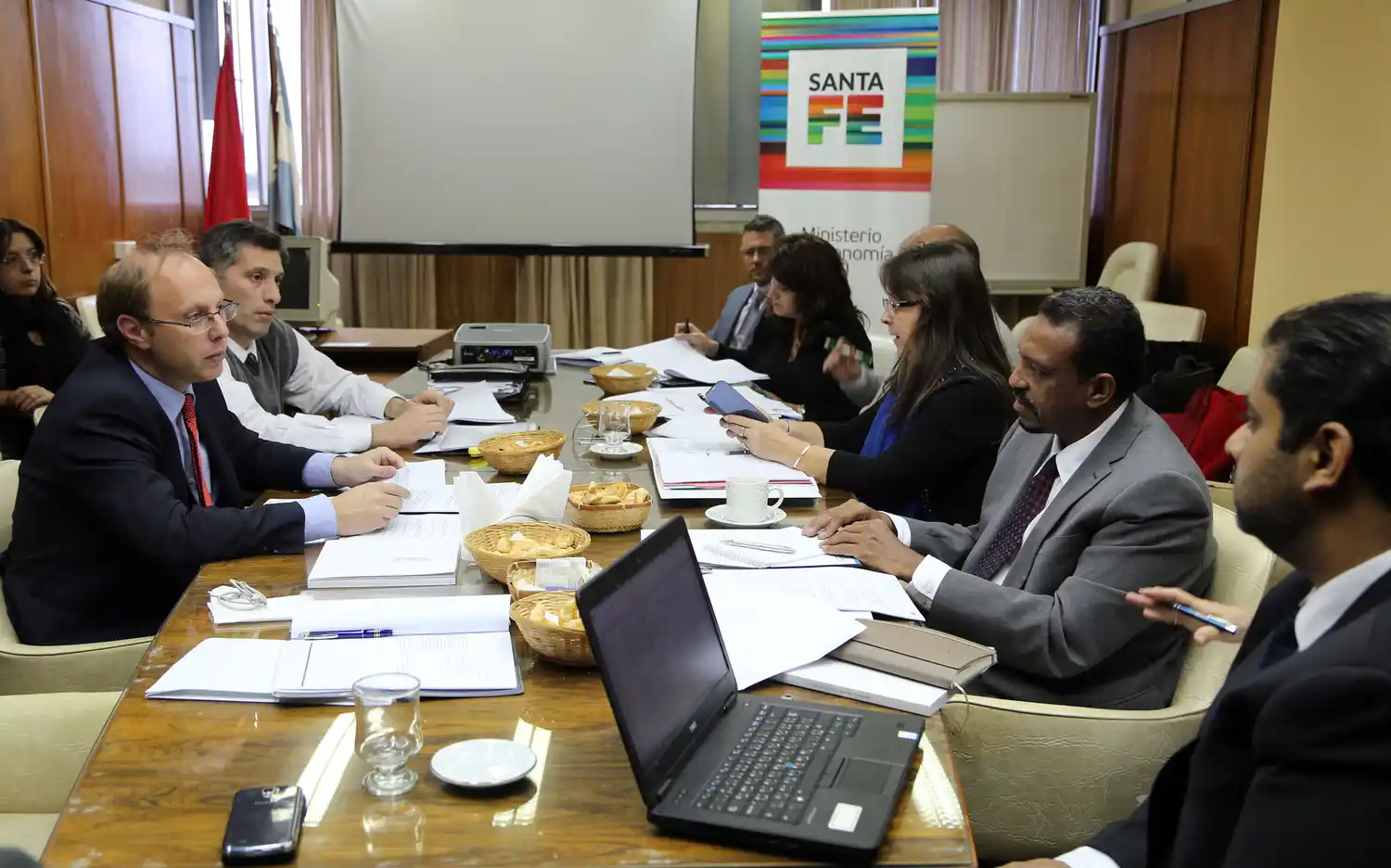 Avanzan las gestiones para préstamos internacionales