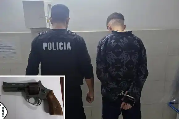 Una pelea entre dos grupos de adolescentes en el centro dejó dos detenidos y un arma secuestrada