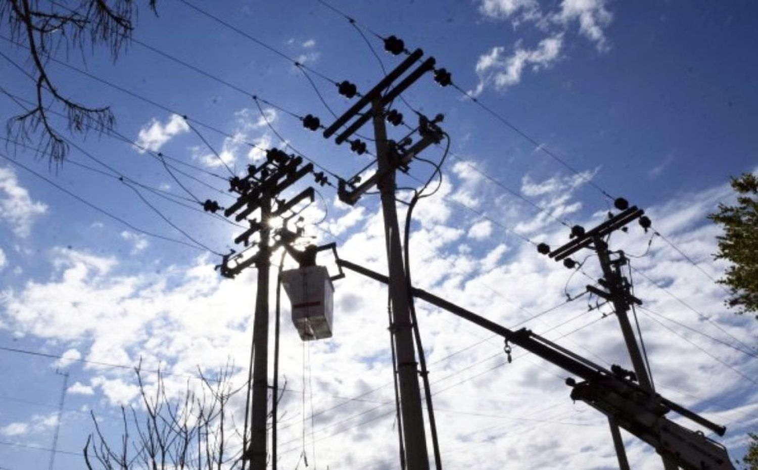 Electricidad: suba adicional para usuarios del interior bonaerense