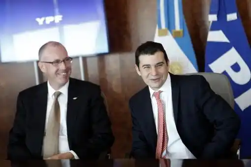 YPF firmó un acuerdo para explotar gas no convencional