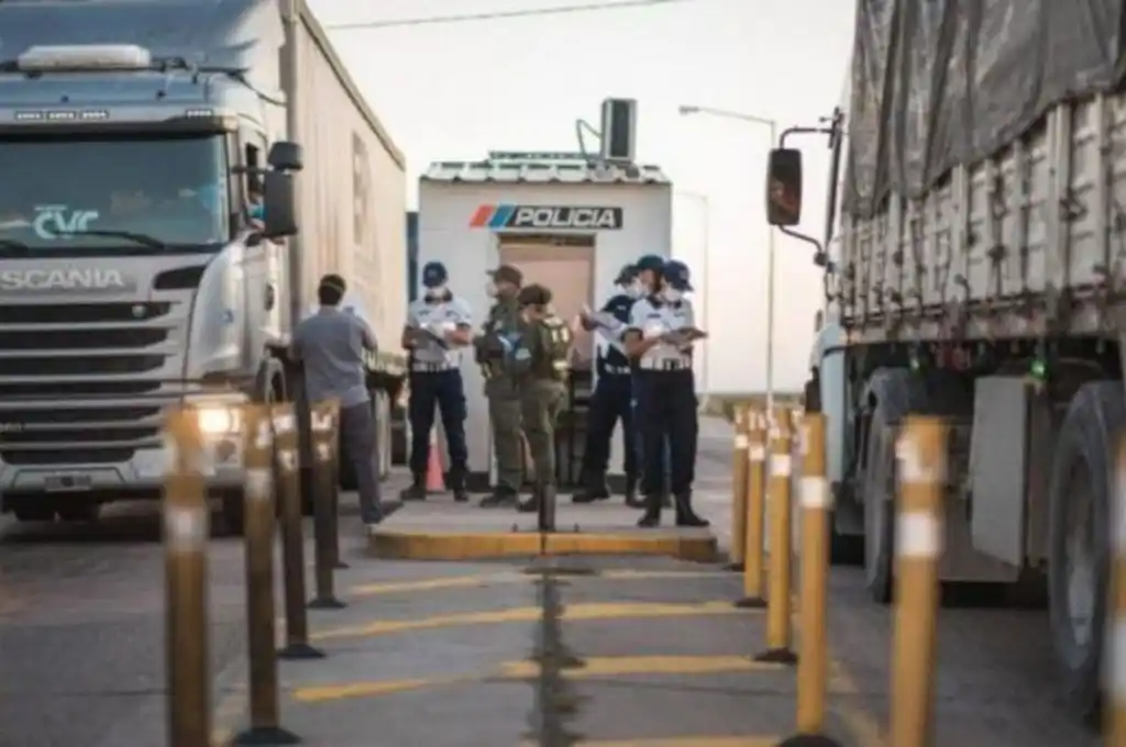 Camioneros provenientes de Bolivia dieron positivo de coronavirus en San Juan