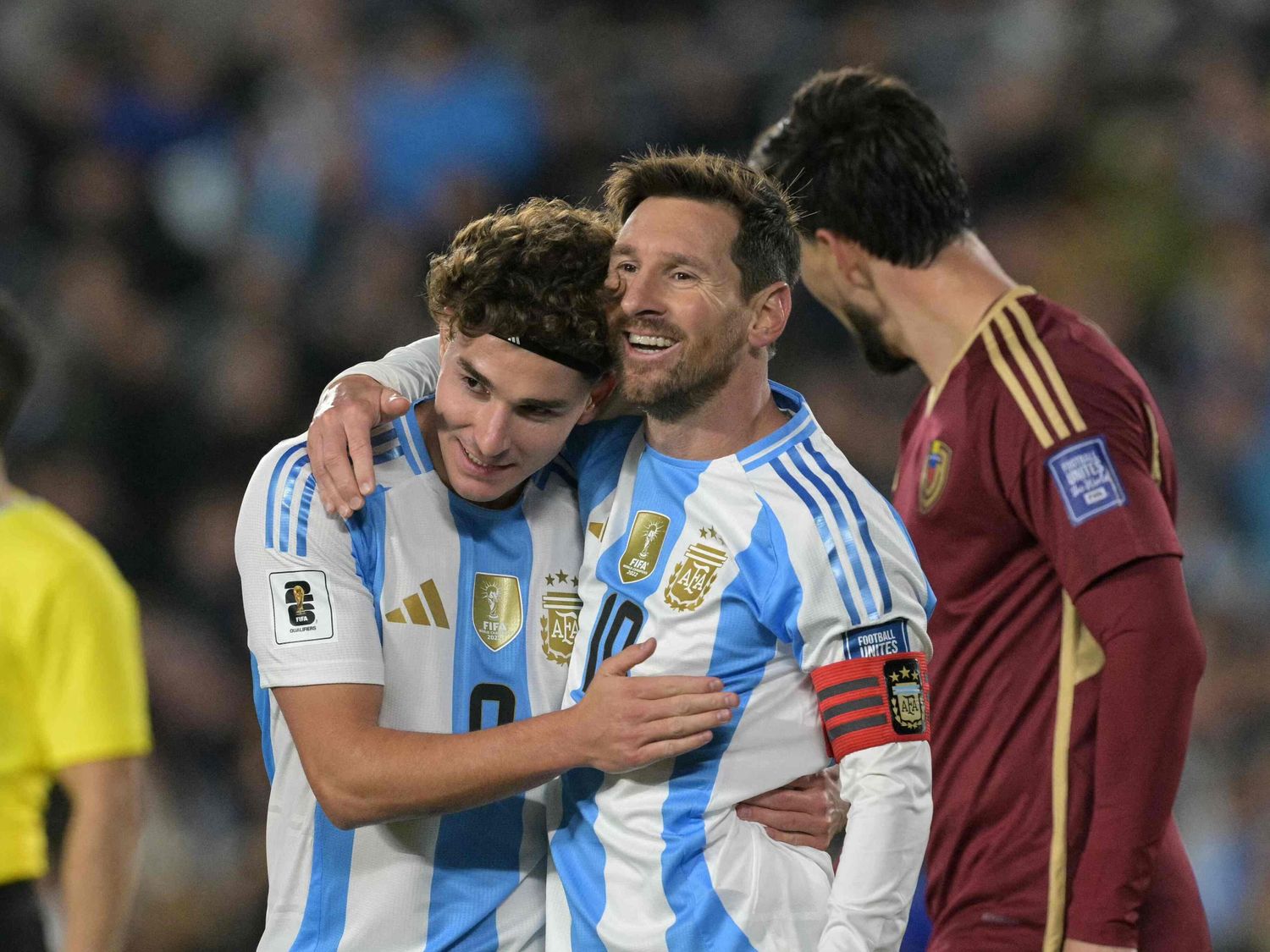 Argentina cerrará las Eliminatorias este martes ante Ecuador: hora, TV, formaciones y lo que debés saber