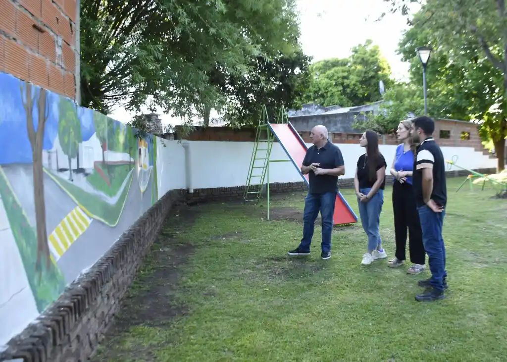 Crespo reacondicionó un espacio público en Barrio Guadalupe en el marco del Plan Integral de Obras