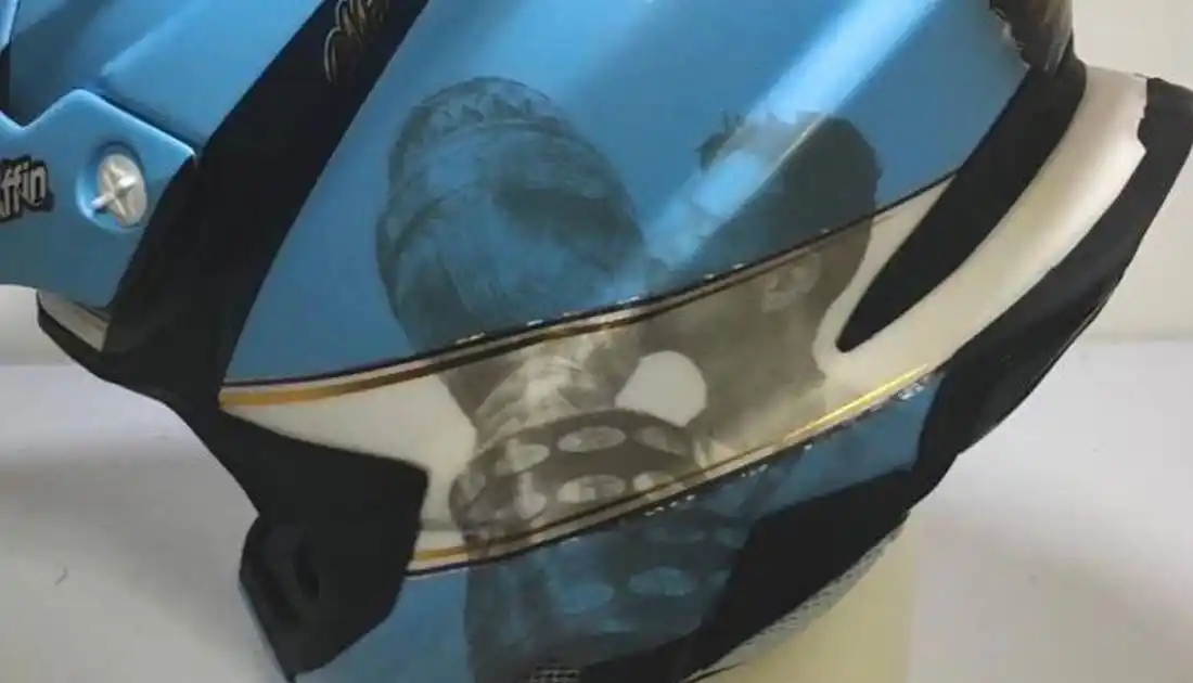 El casco que utilizará Andújar.