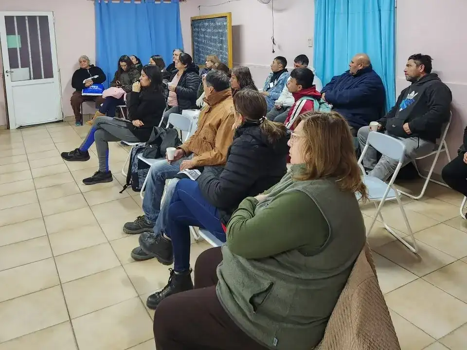 “Empleo Cerca”: la Municipalidad de Rafaela acercó asesoramiento laboral y previsional a vecinos del barrio Italia - 2