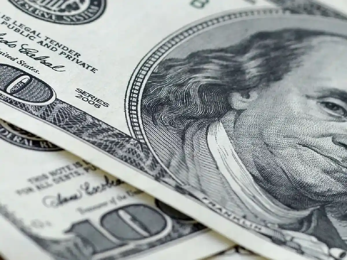 El blue aceleró la suba y cerró en $ 205