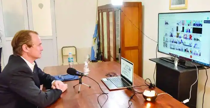 Bordet mantuvo un  encuentro virtual con  Cafiero y González García