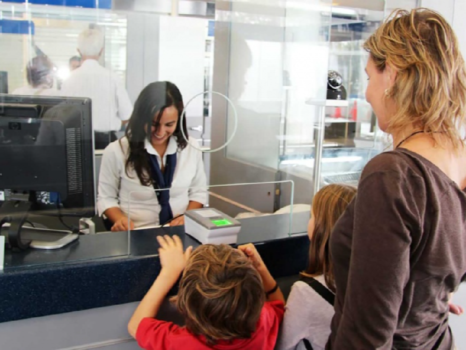 Habilitaron un trámite instantáneo para autorizar a menores a salir del país