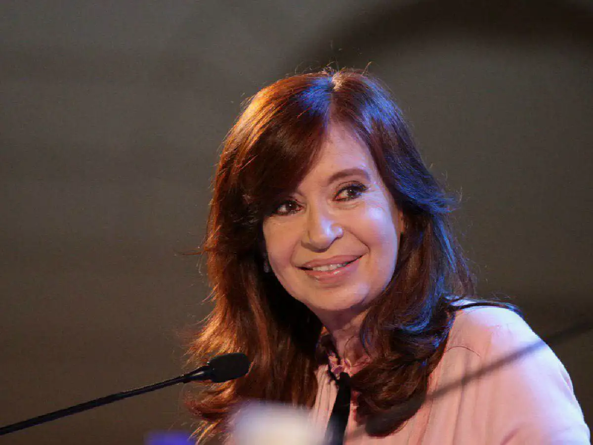 Cristina Kirchner denunció al gobierno de Macri por "armar grupos de tareas" para perseguirla