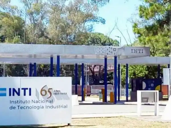 “Vaciar el INTI y privatizar controles claves,
afectan gravemente a la industria nacional”