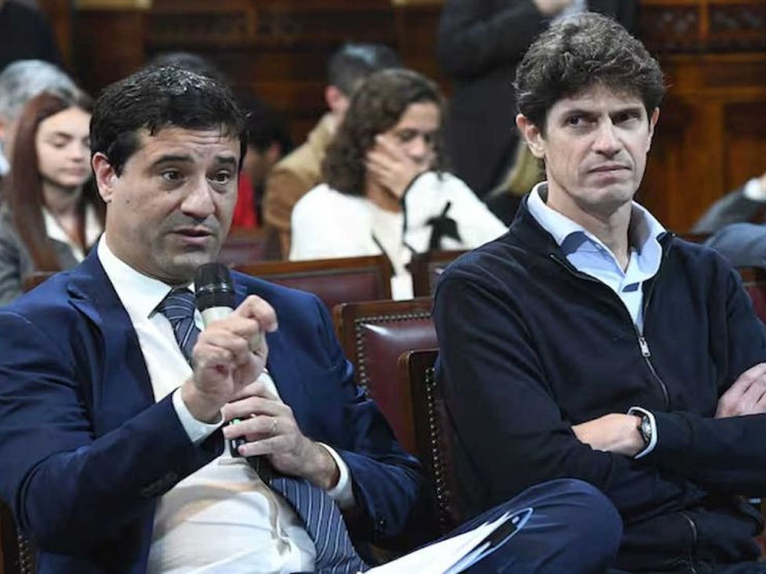 La UCR le pidió a Milei que respete la Constitución y rechazó la intervención a la provincia