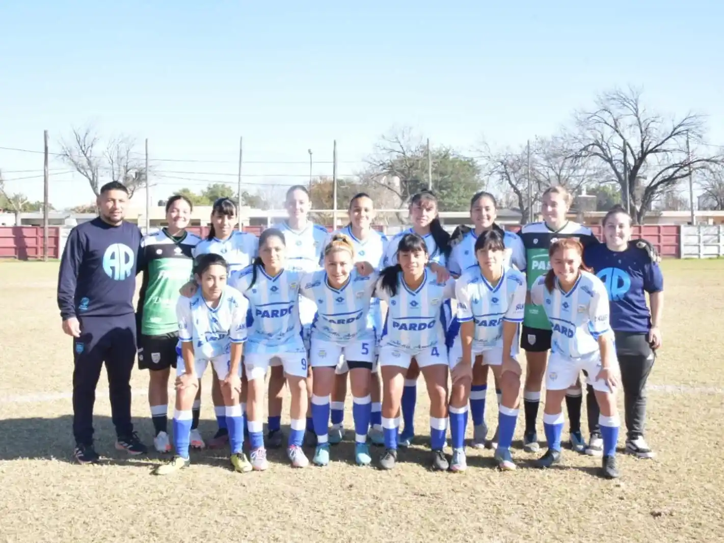 Las Cremosas golearon 9 a 1 a Unión de Sastre en la fecha 2 del torneo "Tres Ligas". Foto:X de AR