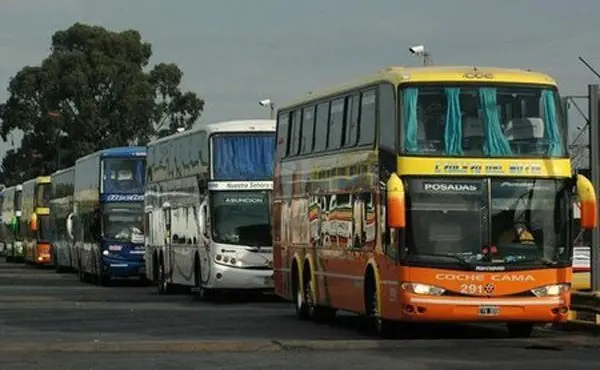 Medida de fuerza: martes sin trenes, colectivos, subtes y vuelos de 4 a 7