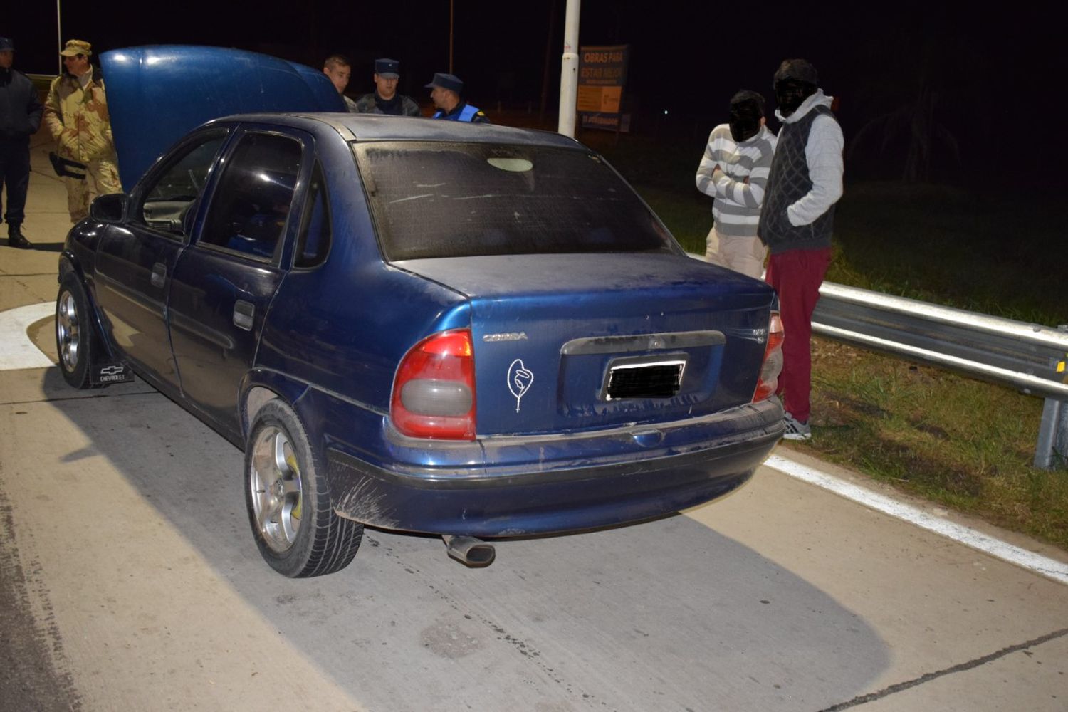 Varios detenidos en la noche del sábado y madrugada del domingo en distintos puntos