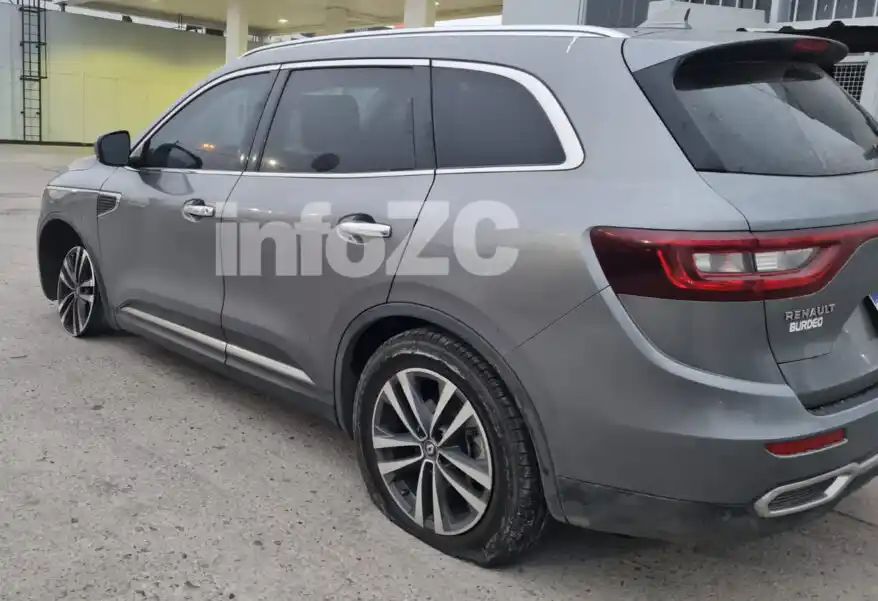 Campana: "Tirapiedras" asaltaron al exfutbolista Roberto Ayala y le sustrajeron una fuerte suma de dinero