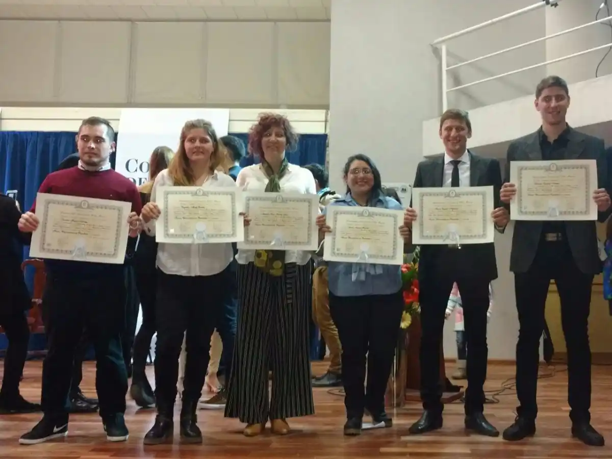 Colación de grado de los primeros egresados del Cusf