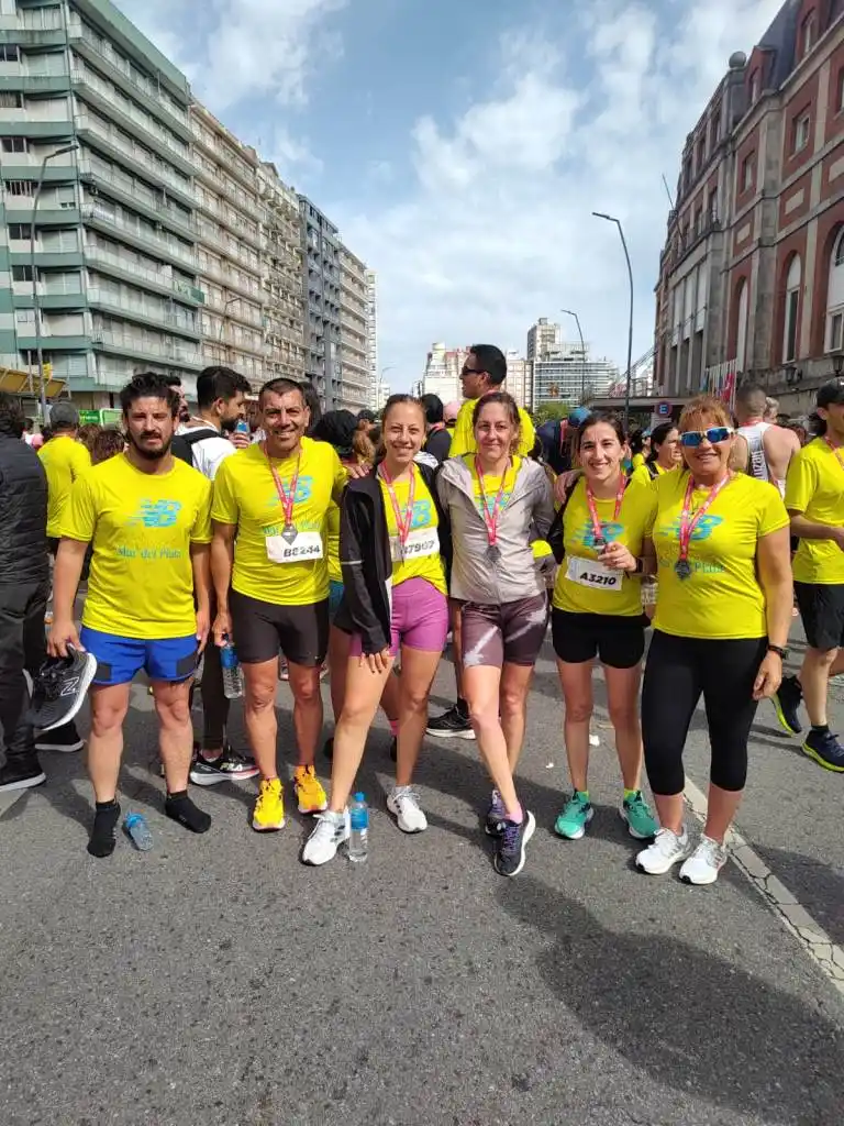 Atletas de Panta Rhei presentes en Mar del Plata y Las Flores