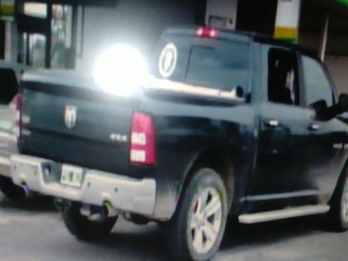 Hallan maletín robado de camioneta en La Francia pero no la millonaria cifra  