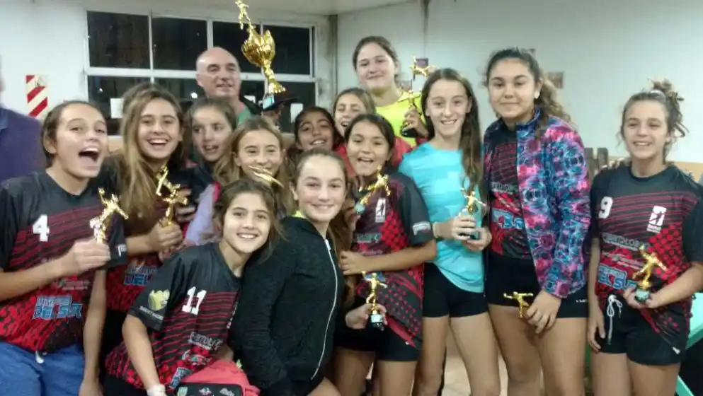 Handball Necochea, en el podio