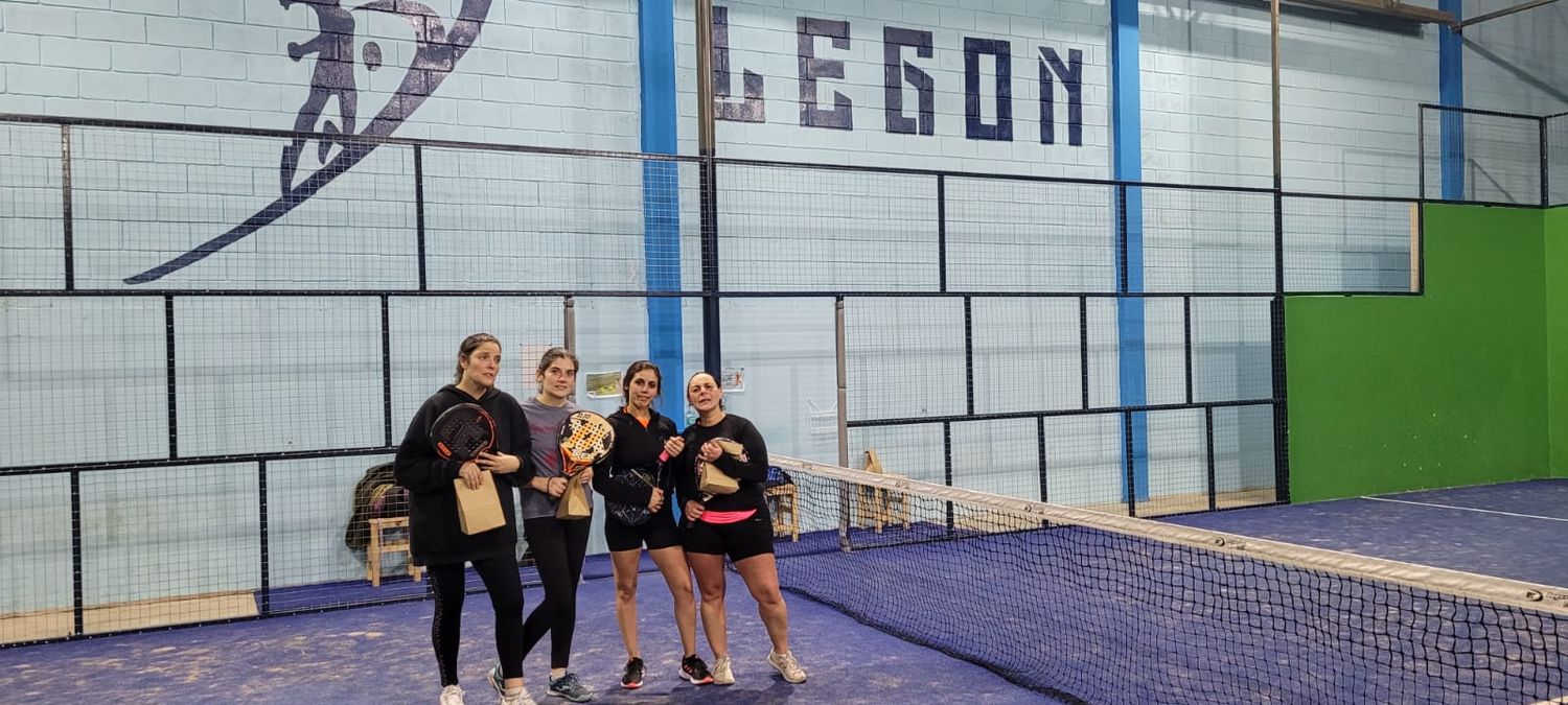 Dos torneos en Legon