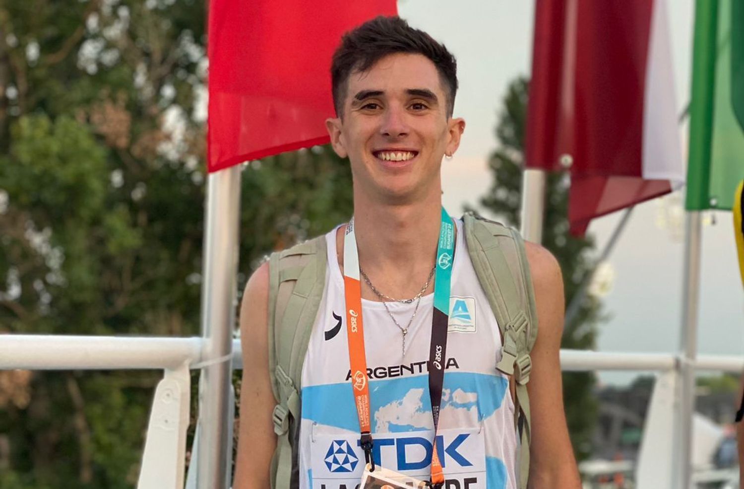 Diego Lacamoire mejoró su récord provincial en el Mundial