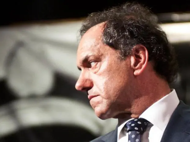 Inundaciones: Tras las fuertes críticas, Scioli vuelve al país