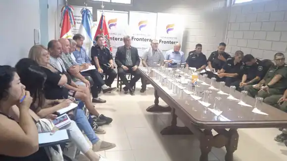 El Fiscal Regional de Rafaela participó ayer de una reunión con el intendente y vecinos en Frontera