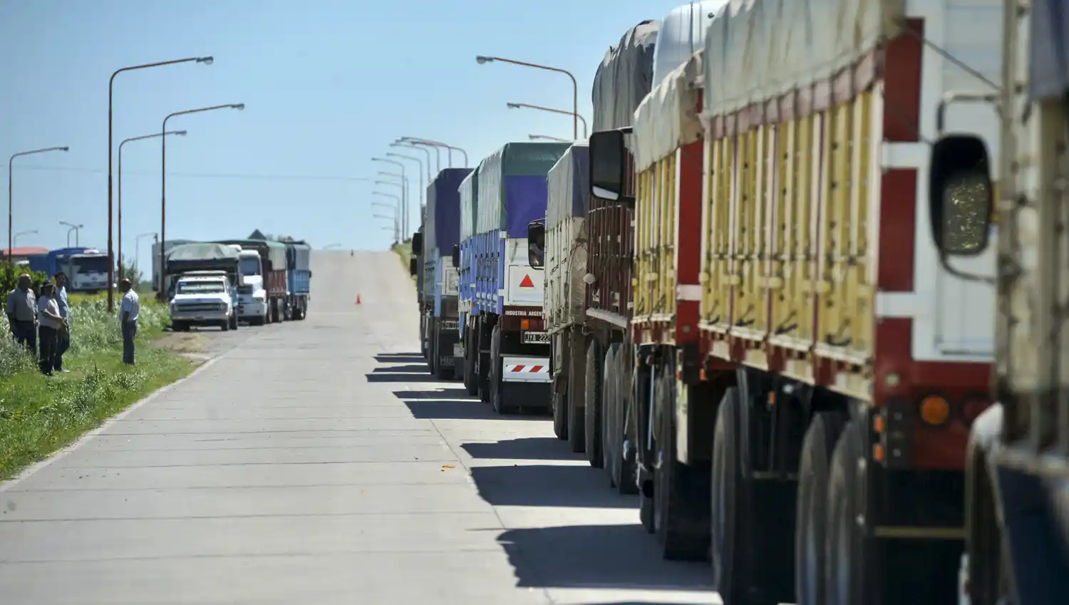 Los transportistas plantearon que en solo tres provincias hay abastecimiento normal de gasoil.
