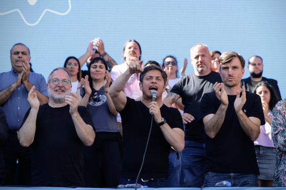 Kicillof en Morón: "Que nuestro pueblo tome dimensión de los riesgos de una derecha que viene por los derechos"