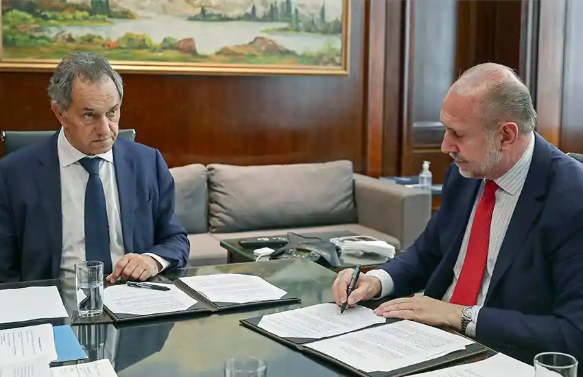 Daniel Scioli: «Si pienso en un gobernador productivista y apasionado por la innovación, es Omar Perotti»