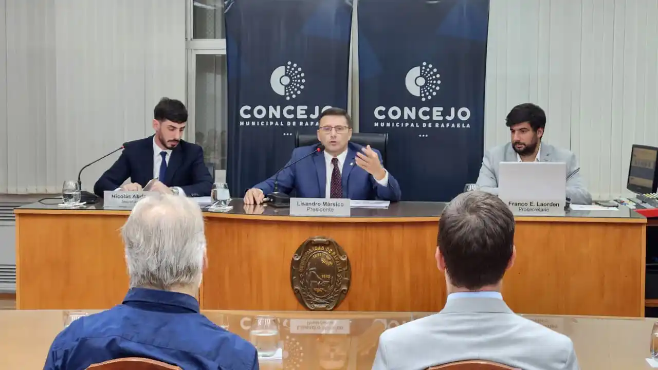 asunción nuevos concejales de Rafaela - 1