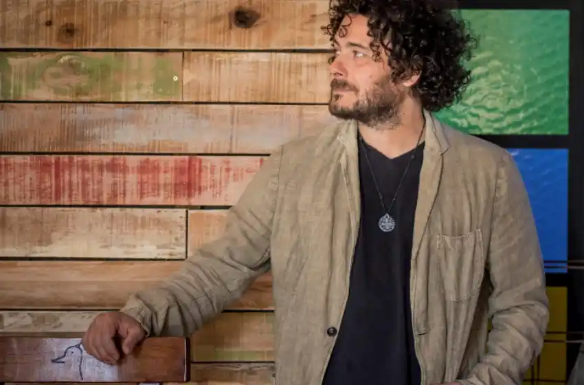 Raly Barrionuevo presenta "1972" en Mar del Plata