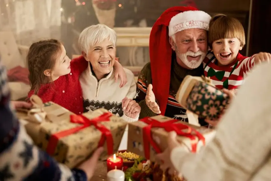 ¿Que le podemos regalar a los abuelos? 15 ideas para sorprenderlos
