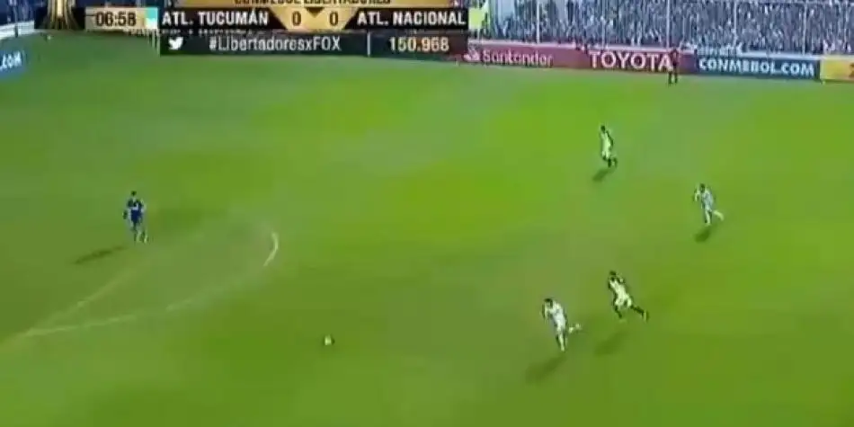 El grosero error de Monetti ante Atlético Tucumán