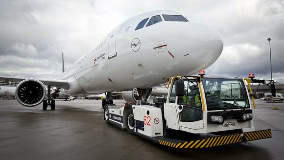 Lufthansa suspends most of its flights this week due to ground crew strike