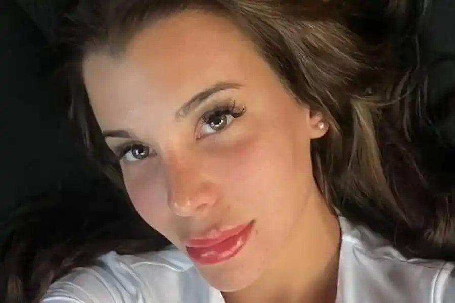 Charlotte Caniggia quedó envuelta en una polémica luego de que un usuario la denuncie por no cumplir un canje 