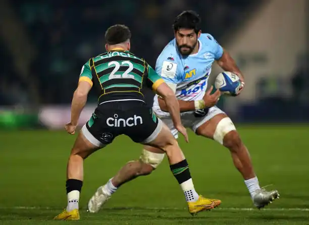 Bruni en acción frente a Northampton.