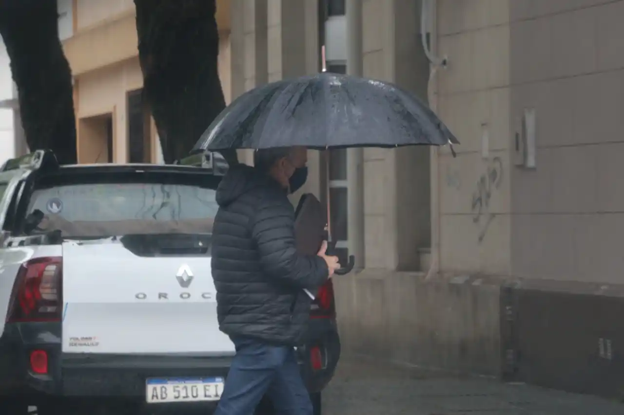 Se vino el agua en la ciudad: cómo estará el clima durante el finde 