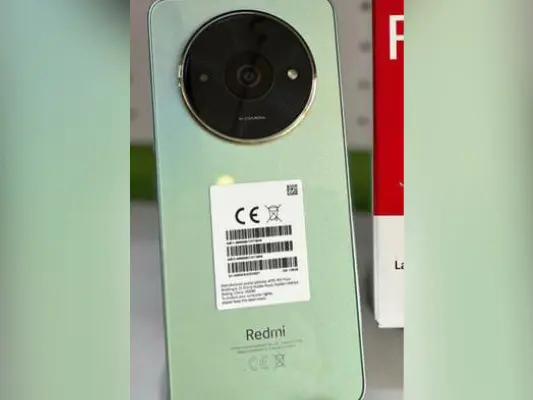 Buscan celular color verde extraviado en calle Ruffa