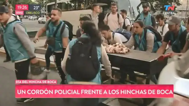 Obelisco: incidentes y el Metrobus totalmente cortado por el festejo del Día del Hincha de Boca
