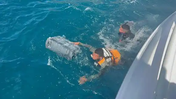 ¡SEGUNDO EN UNA SEMANA! FANB localiza alijo de drogas en aguas de Los Roques