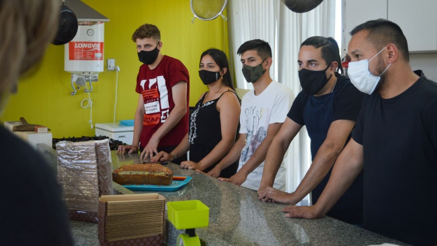 Promueven espacios socio productivos con jóvenes emprendedores