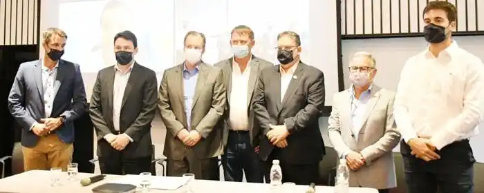 Mejoras en el acceso sur y tendido eléctrico en barrios de la ciudad