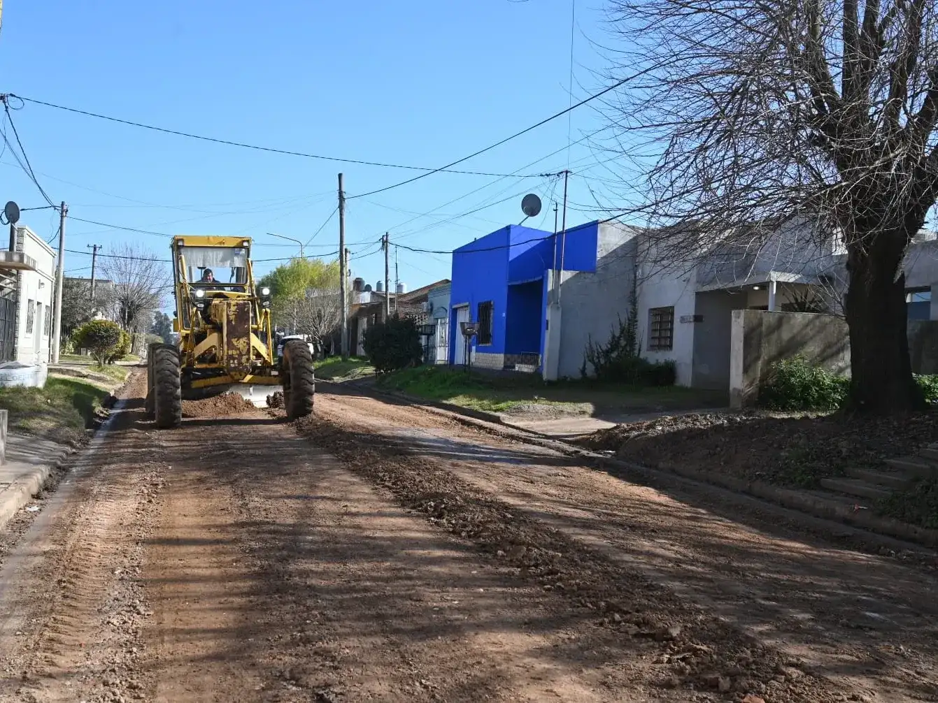 Plan de asfaltado: comenzaron los trabajos en Andrade, entre San Vicente de Paul y Pasteur, en la zona del Hospital