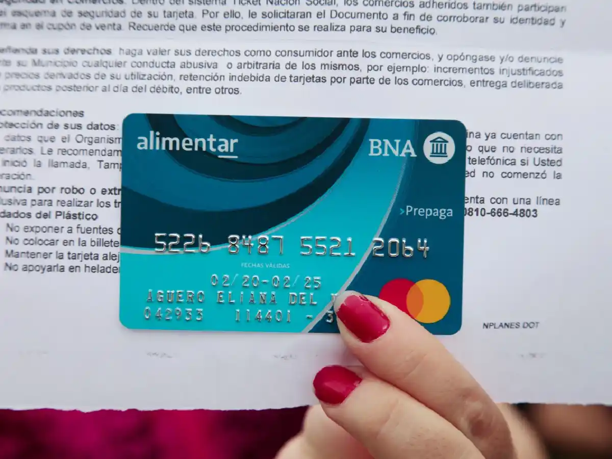 Frontera: quienes no hayan retirado la tarjeta Alimentar tendrán los fondos igual